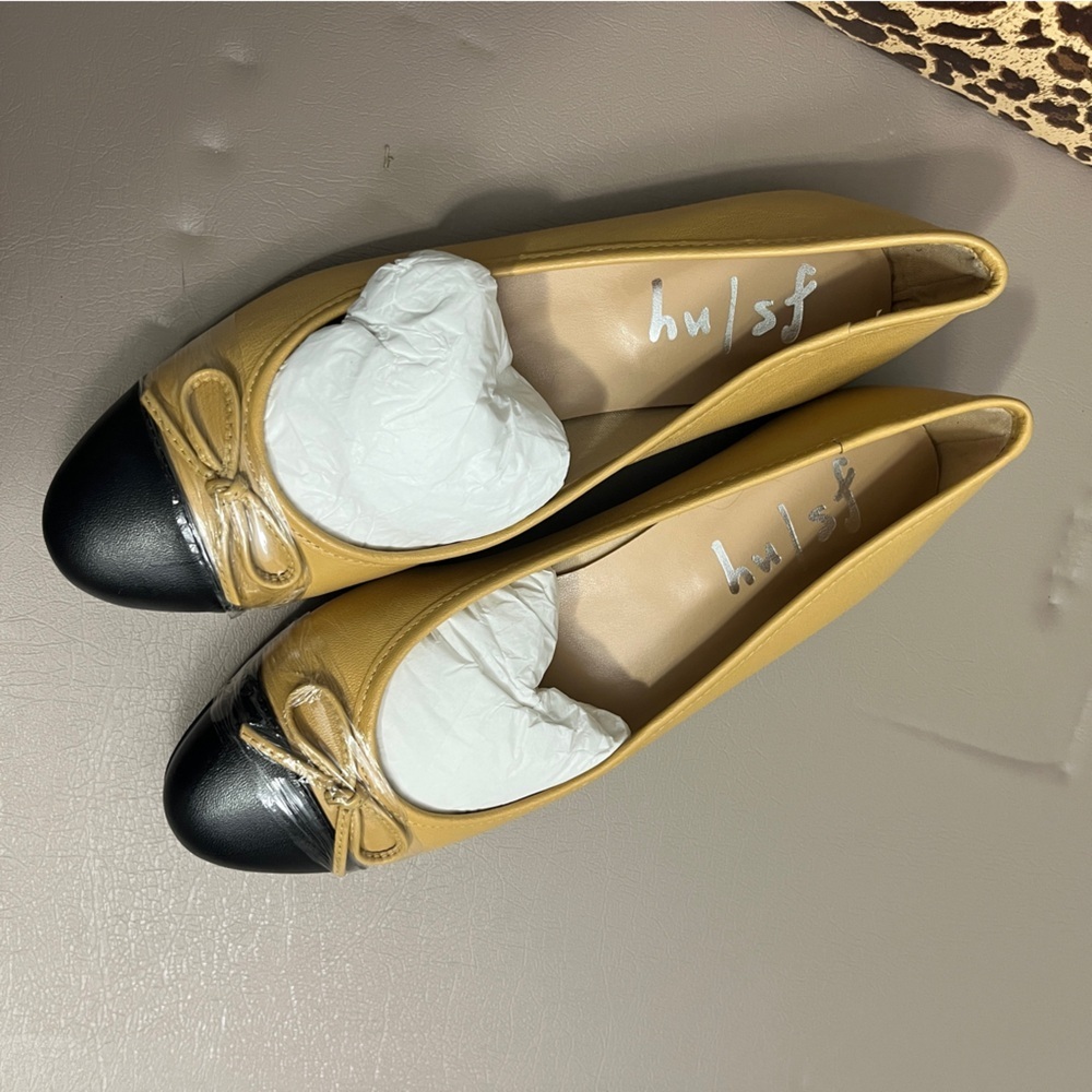 French Sole Tuckernuck Tan Black Flats Classic Color-Blocking ballet shoes - Picture 5 of 10